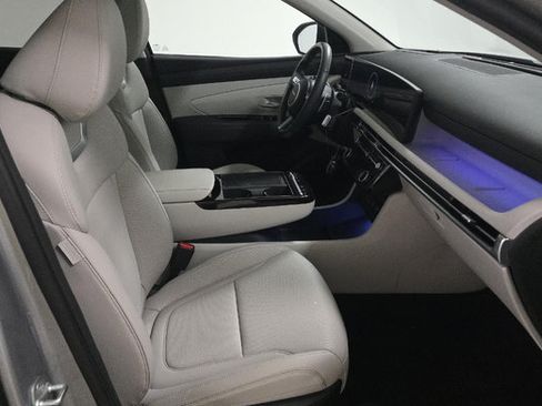 Used 2025 Hyundai Tucson Limited AWD/4WD image 6