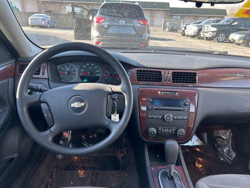 Used 2010 Chevrolet Impala LS image 13