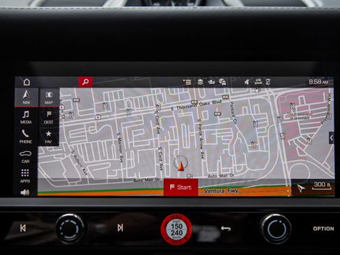 Certified 2026 Porsche Macan AWD/4WD image 19