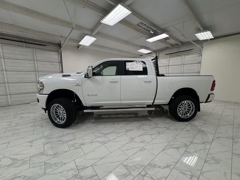 Used 2024 RAM 2500 Laramie image 5