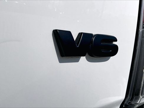 Used 2023 Toyota Tacoma TRD Sport image 8