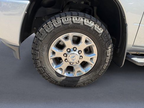 Used 2024 RAM 2500 Laramie AWD/4WD image 14