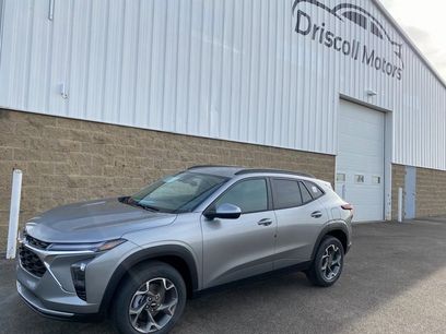 New 2026 Chevrolet Trax LT w/ Driver Confidence Package