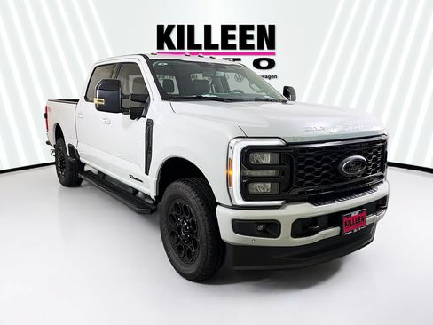 New 2026 Ford F250 Lariat w/ Black Appearance Package AWD/4WD image 1