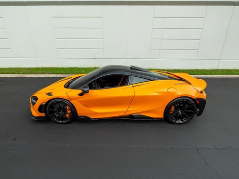 Used 2021 McLaren 765LT image 31