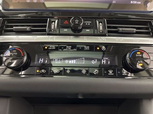 New 2026 Nissan Pathfinder SL w/ SL Premium Package image 27