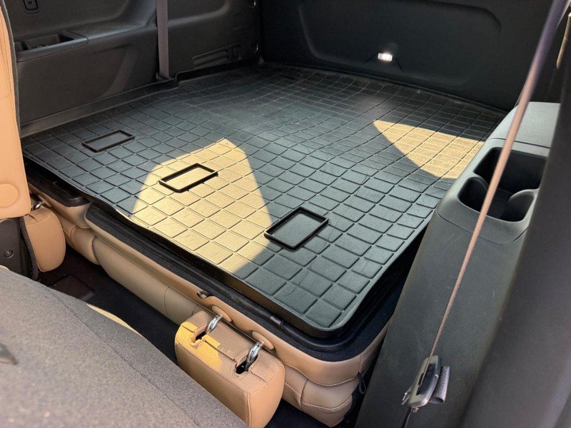 Used 2023 Chevrolet Traverse Premier w/ LPO, Floor Liner Package AWD/4WD image 9