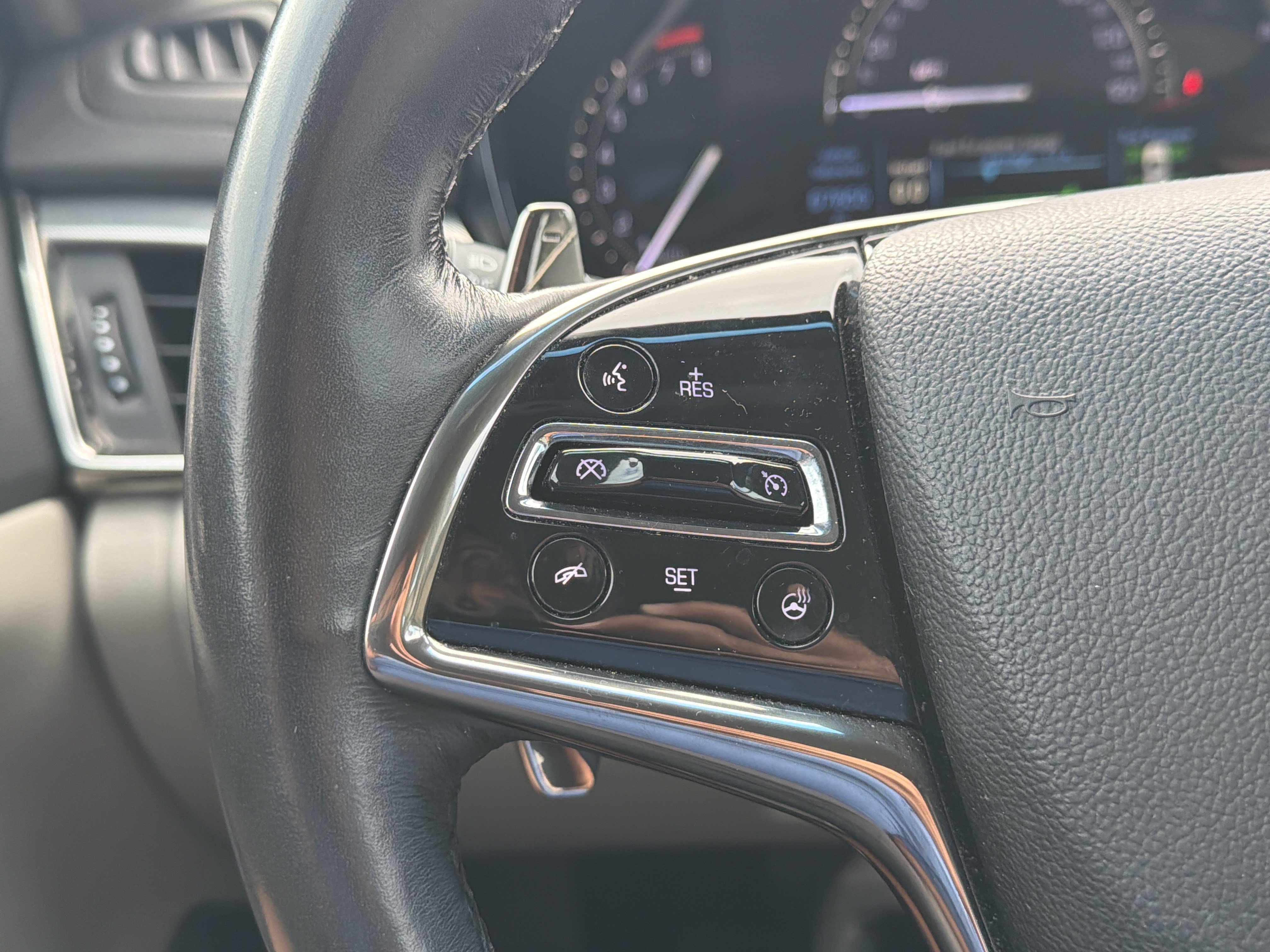 Used 2018 Cadillac CTS Sedan w/ Seating Package RWD image 14