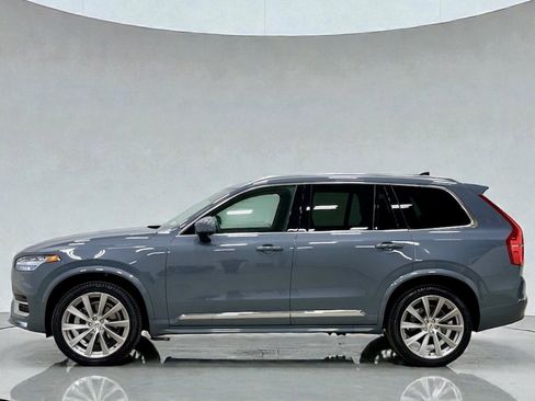 Used 2023 Volvo XC90 B6 Plus image 4
