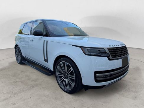Certified 2025 Land Rover Range Rover SE AWD/4WD image 2