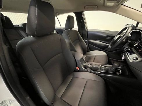 Used 2023 Toyota Corolla LE image 9