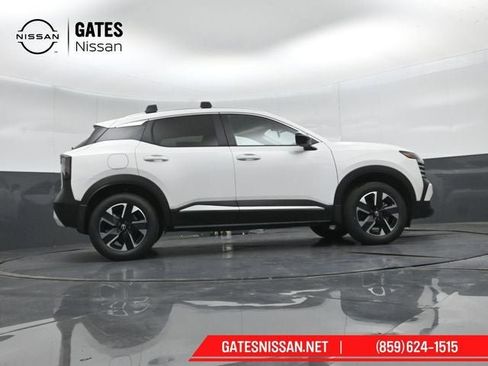 New 2026 Nissan Kicks SV w/ Cold Weather Package AWD/4WD image 33