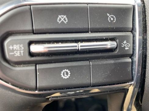 Used 2025 GMC Yukon Denali AWD/4WD image 20