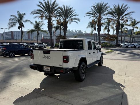 Used 2020 Jeep Gladiator Overland image 26