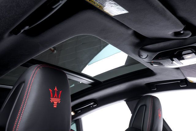 Used 2024 Maserati Levante GT Ultima AWD/4WD image 52