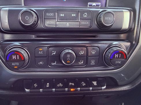 Used 2018 Chevrolet Silverado 2500 LT w/ LT Convenience Package image 44