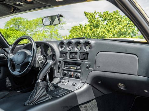 Used 2001 Dodge Viper GTS RWD image 36