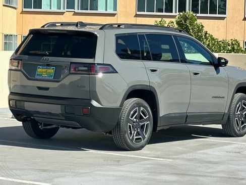 New 2026 Jeep Cherokee Limited AWD/4WD image 4