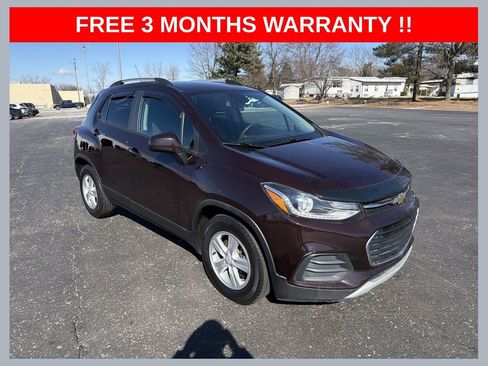 Used 2021 Chevrolet Trax LT image 1