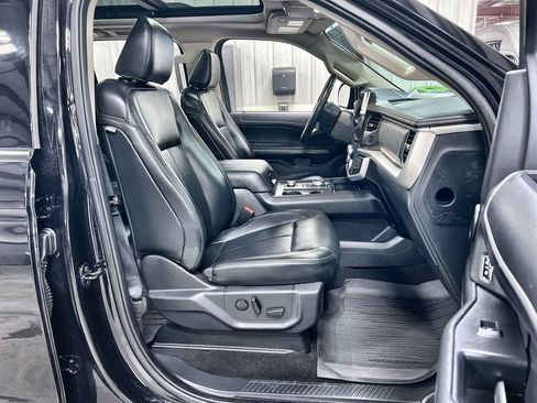 Used 2024 Ford Expedition Max XLT AWD/4WD image 28