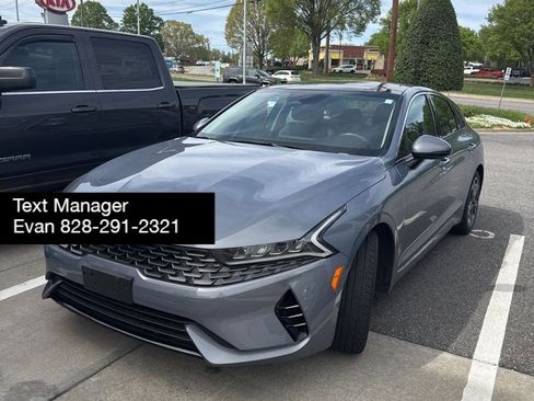 Used 2022 Kia K5 EX image 2