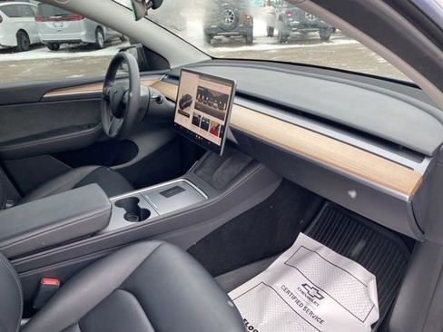 Used 2023 Tesla Model Y Long Range image 27