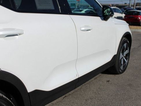 Used 2025 Volvo XC40 B5 Plus image 49