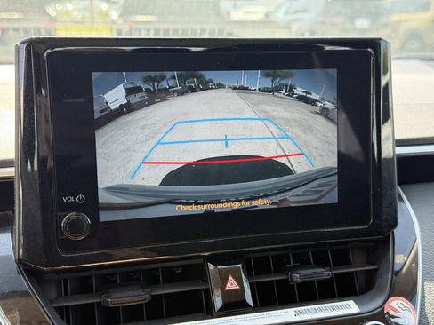 Used 2024 Toyota Corolla LE image 21