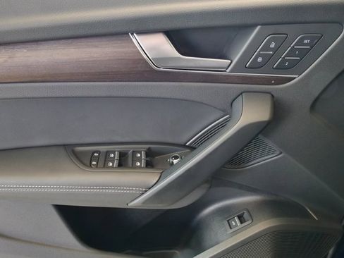 Certified 2025 Audi Q5 2.0T Premium Plus w/ Premium Plus Package image 31