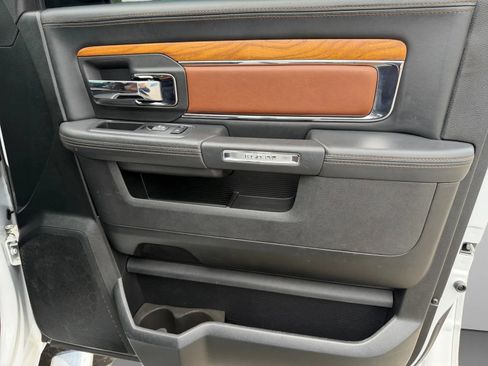 Used 2017 RAM 1500 Laramie Longhorn RWD image 33
