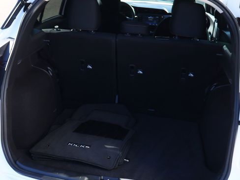 Used 2023 Nissan Kicks SR image 25