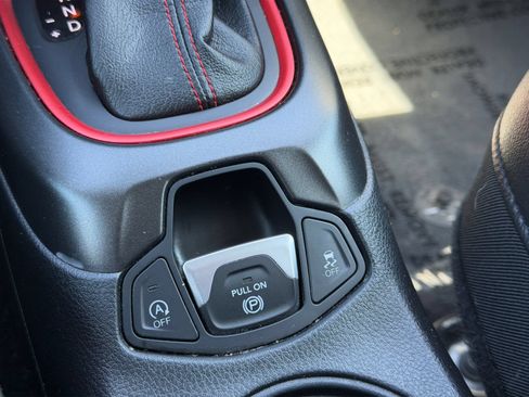 Used 2018 Jeep Compass Trailhawk w/ Leather Interior Group AWD/4WD image 28