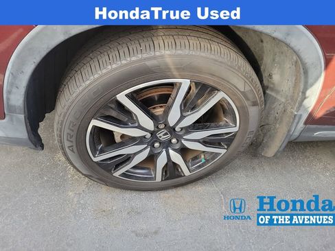 Used 2019 Honda Pilot Touring image 5