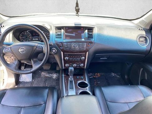 Used 2015 Nissan Pathfinder SL w/ SL Tech Package FWD image 22