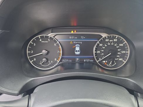 Used 2025 Nissan Altima 2.5 SV FWD image 14