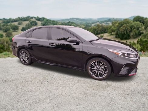 Used 2023 Kia Forte GT-Line w/ GT-Line Premium Package FWD image 13