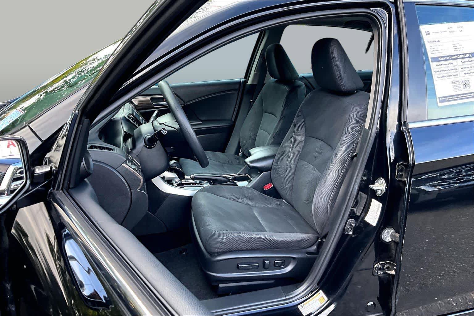 Used 2016 Honda Accord EX image 9
