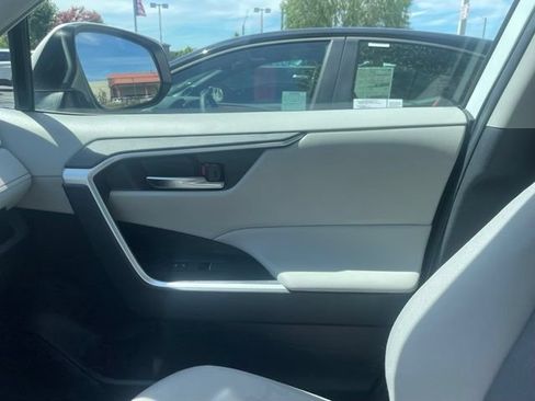 Used 2024 Toyota RAV4 XLE w/ Weather Package AWD/4WD image 41