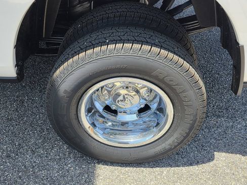 New 2026 RAM 3500 Tradesman AWD/4WD image 38