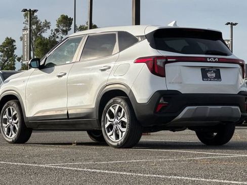 Certified 2024 Kia Seltos LX AWD/4WD image 8