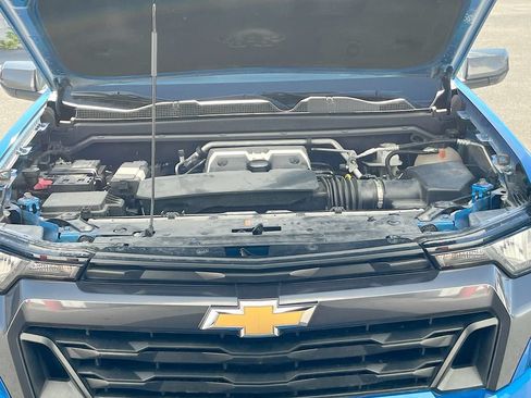 Used 2023 Chevrolet Colorado LT w/ LT Convenience Package II AWD/4WD image 31