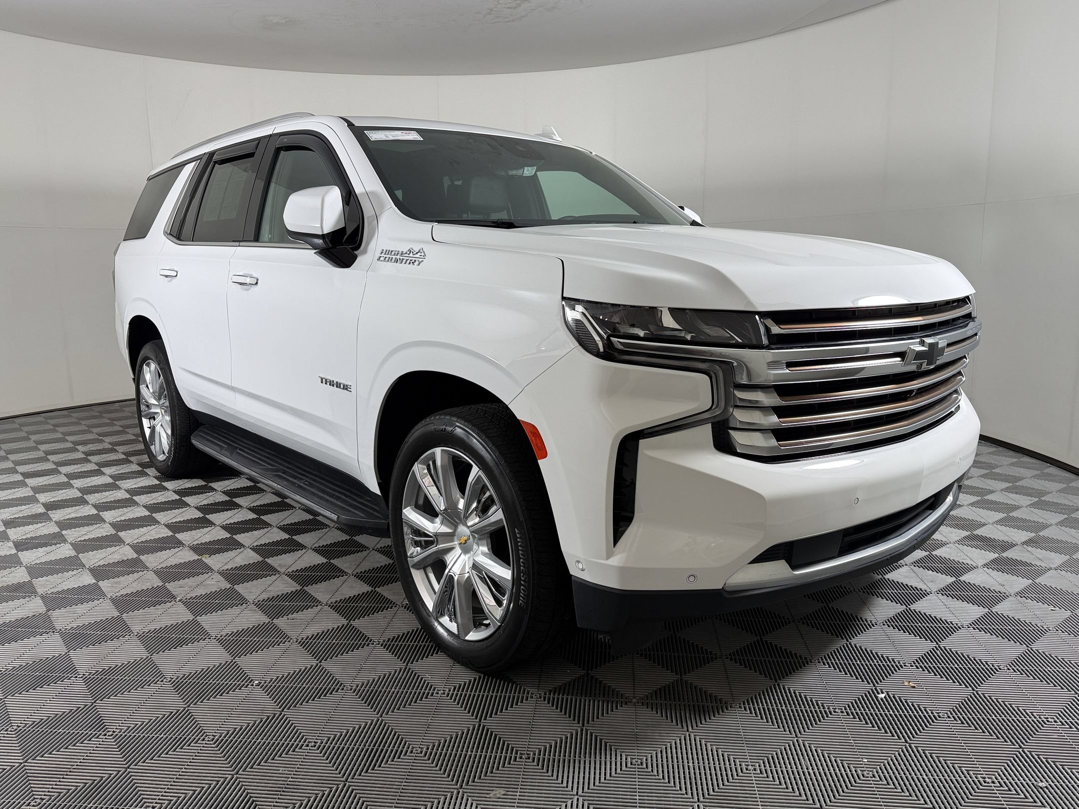 Used 2023 Chevrolet Tahoe High Country w/ Advanced Technology Package AWD/4WD image 7
