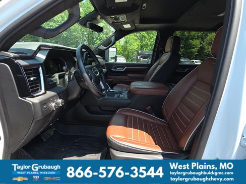 Used 2026 GMC Sierra 3500 Denali Ultimate AWD/4WD image 18