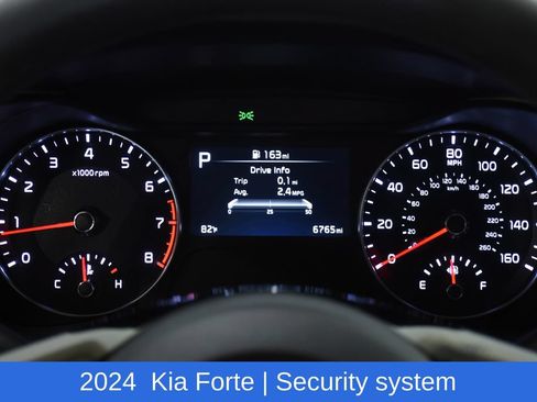 Used 2024 Kia Forte LXS w/ LXS Technology Package FWD image 14