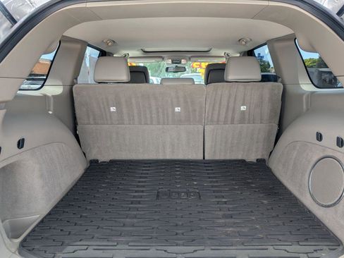 Used 2011 Jeep Grand Cherokee Laredo image 11