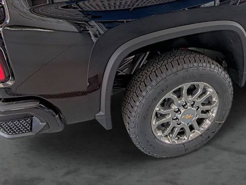 New 2026 Chevrolet Silverado 2500 LT w/ Z71 Chrome Sport Edition AWD/4WD image 12
