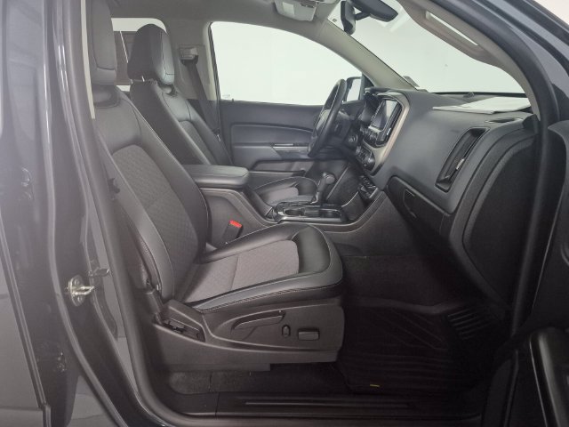 Used 2018 Chevrolet Colorado Z71 RWD image 32