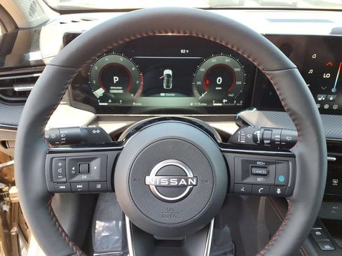 New 2026 Nissan Kicks SR w/ SR Premium Package AWD/4WD image 22
