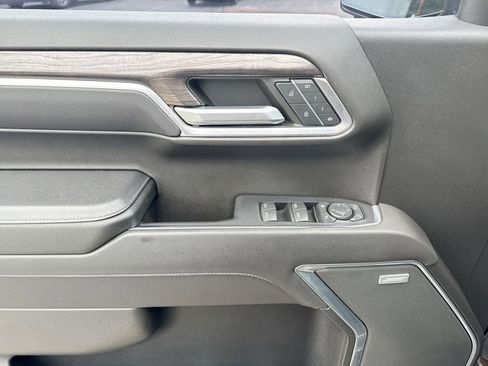 Used 2022 Chevrolet Silverado 1500 LTZ AWD/4WD image 15