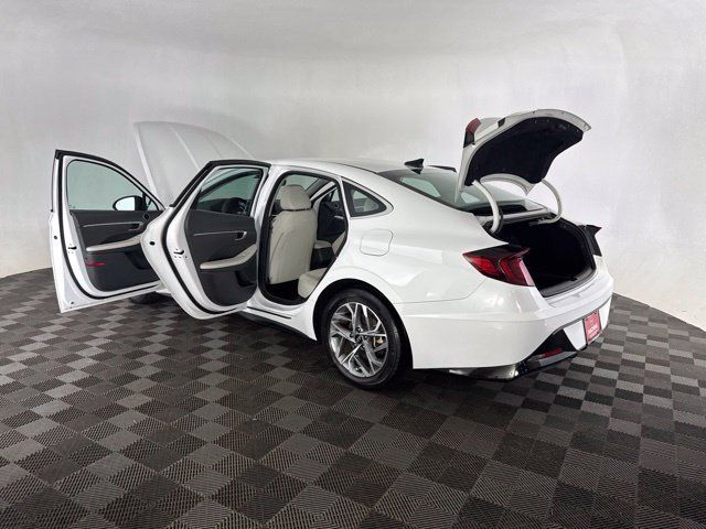 Used 2023 Hyundai Sonata SEL w/ Preferred Accessory Package FWD image 16
